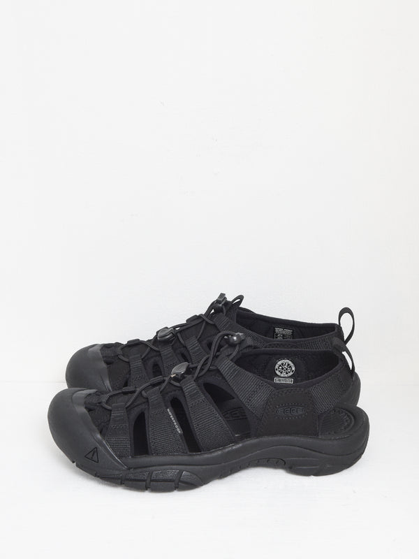 NEWPORT H2-M_TRIPLE BLACK